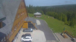 Sporthotel Kurzovní - Parkoviště a hlavní vchod - 17.6.2025 v 15:55