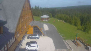 Sporthotel Kurzovní - Parkoviště a hlavní vchod - 17.6.2025 v 16:35