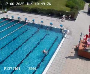 Koupaliště Petynka - Hlavní bazén - 17.6.2025 v 10:45