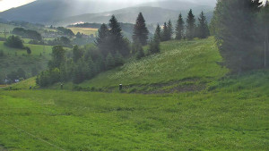Ski areál Branná - Ski Branná - horní kamera - 17.6.2025 v 07:00