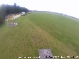 Letiště Břeclav - Areál letiště - 17.6.2025 v 05:45