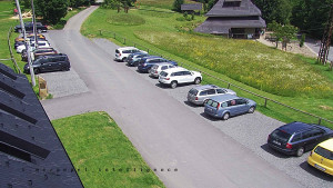 Horský hotel Čarták na Soláni - Hotel Čarták – parkoviště - 17.6.2025 v 12:50