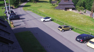 Horský hotel Čarták na Soláni - Hotel Čarták – parkoviště - 17.6.2025 v 17:25