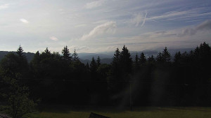 Horský hotel Čarták na Soláni - Panorama Javorníků - 17.6.2025 v 06:55