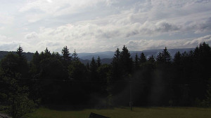 Horský hotel Čarták na Soláni - Panorama Javorníků - 17.6.2025 v 07:55